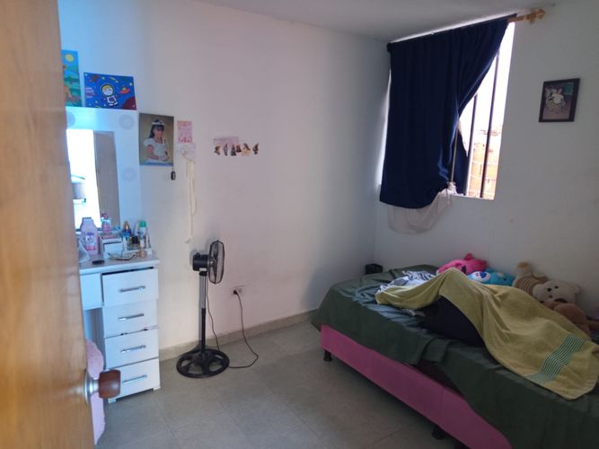 Apartamento de 3 alcobas en venta en Comuneros, Bucaramanga, 53 m² · foto 6 de 8