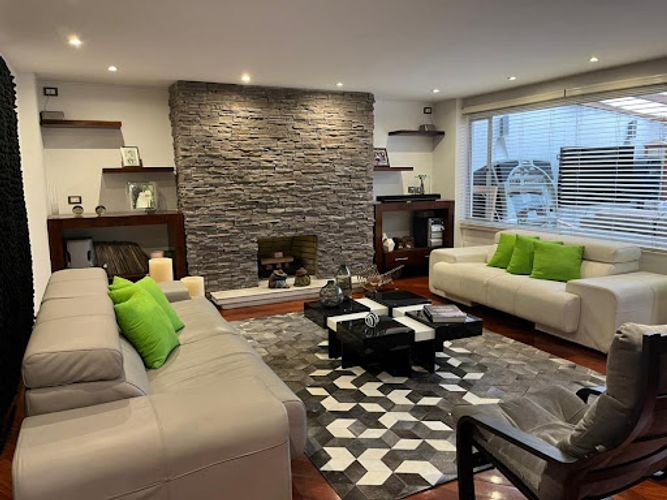 Apartamento en venta en Santa Barbara, Bogotá · foto 8 de 23