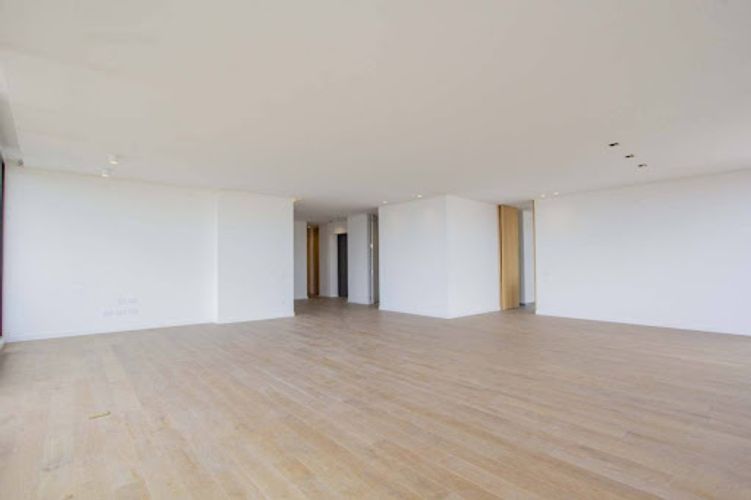 Apartamento de 3 alcobas en venta en La Cabrera, Bogotá, 241 m² · foto 4 de 24