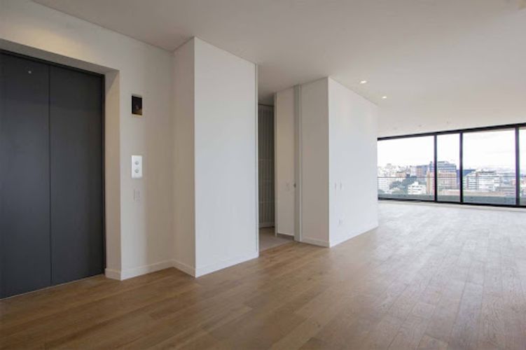 Apartamento de 3 alcobas en venta en La Cabrera, Bogotá, 241 m² · foto 16 de 24