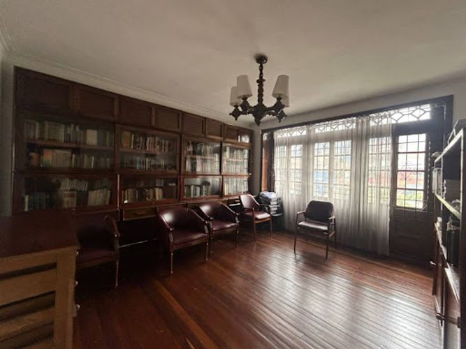 Casa de 5 alcobas en venta en La Soledad, Bogotá, 758 m² · foto 8 de 10