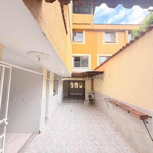 Casa de 8 alcobas en venta en Urbanizacion Samanes V Etapa, Bucaramanga, 107 m² · foto 3 de 20