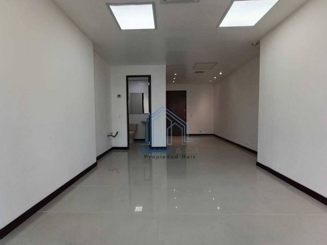 Consultorio en arriendo en El Tesoro, Medellín, 40 m² · foto 3 de 7