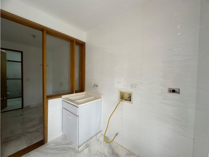 Apartamento de 3 alcobas en venta en Santa Ana Oriental, Bogotá, 220 m² · foto 11 de 19