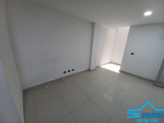 Oficina en arriendo en Alcala, Envigado, 30 m² · foto 3 de 4