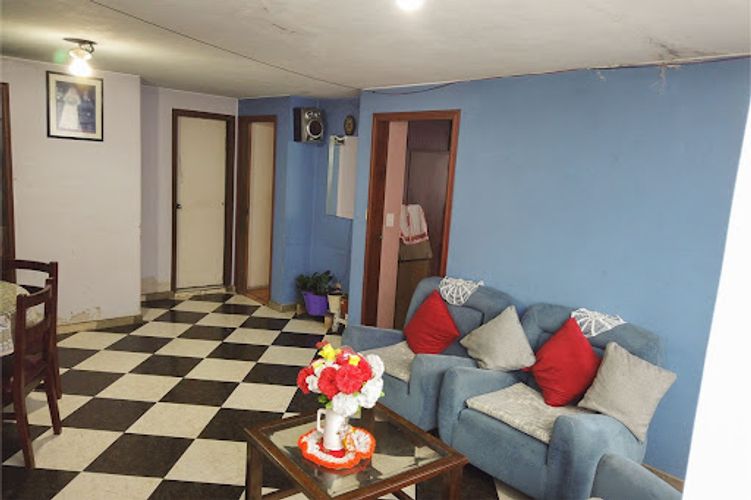 Casa de 4 alcobas en venta en Las Orquideas, Bogotá, 380 m² · foto 2 de 21