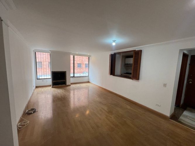 Apartamento de 2 alcobas en venta en Santa Barbara, Bogotá, 85 m² · foto 6 de 24
