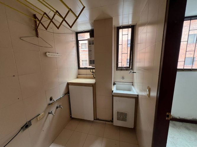 Apartamento de 2 alcobas en venta en Santa Barbara, Bogotá, 85 m² · foto 17 de 24