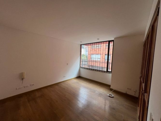 Apartamento de 2 alcobas en venta en Santa Barbara, Bogotá, 85 m² · foto 21 de 24