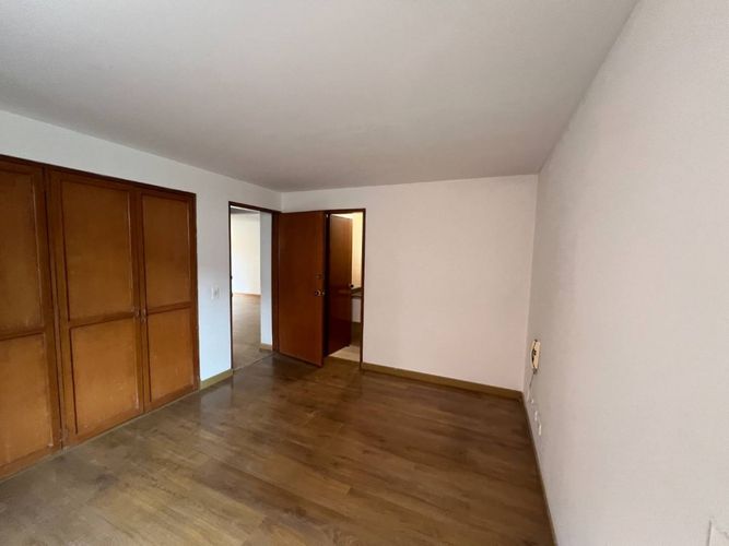 Apartamento de 2 alcobas en venta en Santa Barbara, Bogotá, 85 m² · foto 23 de 24