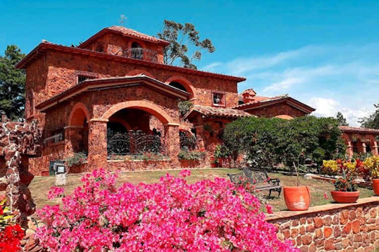 Casa de 4 alcobas en venta en Mesa De Los Santos, Piedecuesta, 280 m² · foto 3 de 24