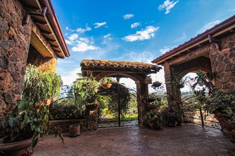 Casa de 4 alcobas en venta en Mesa De Los Santos, Piedecuesta, 280 m² · foto 4 de 24