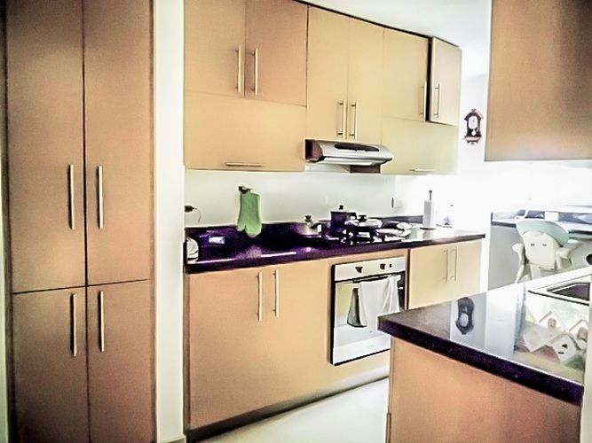 Apartamento de 4 alcobas en venta en El Poblado, Medellín, 199 m² · foto 4 de 17