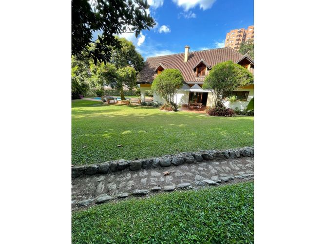 Casa de 4 alcobas en venta en Vegas De San Jose, Sabaneta, 275 m² · foto 7 de 24