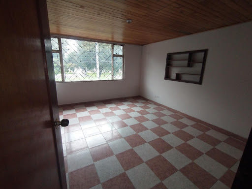 Casa en venta en Modelia, Bogotá · foto 3 de 21