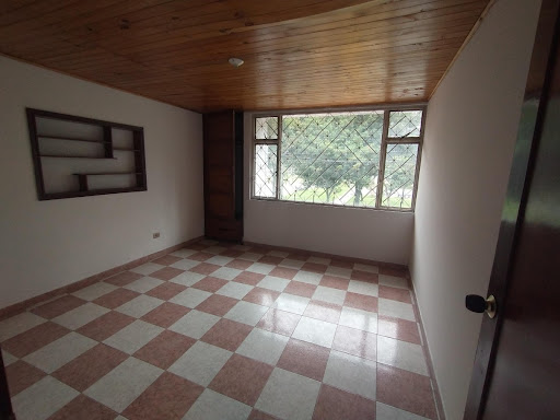 Casa en venta en Modelia, Bogotá · foto 8 de 21