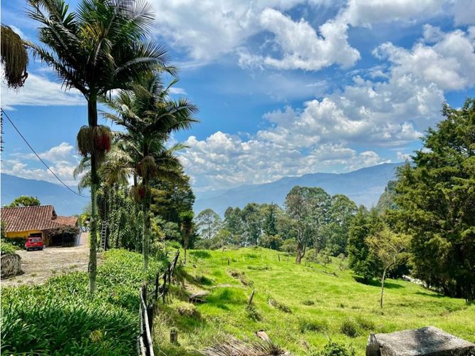Finca en venta en El Picacho, Medellín, 462 m² · foto 5 de 24