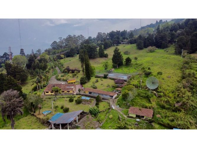 Finca en venta en El Picacho, Medellín, 462 m² · foto 14 de 24