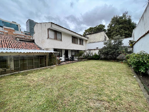 Casa en venta en Santa Barbara Alta, Bogotá · foto 2 de 24