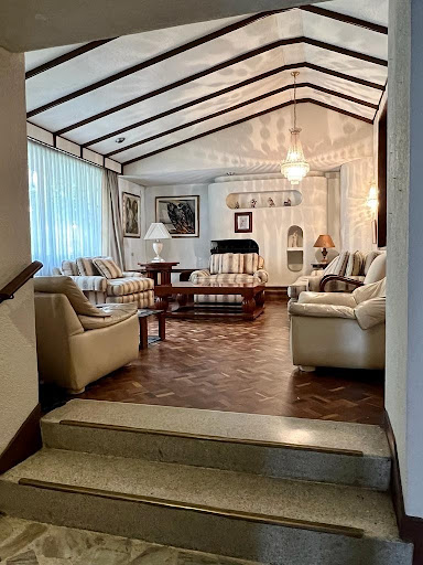 Casa en venta en Santa Barbara Alta, Bogotá · foto 8 de 24