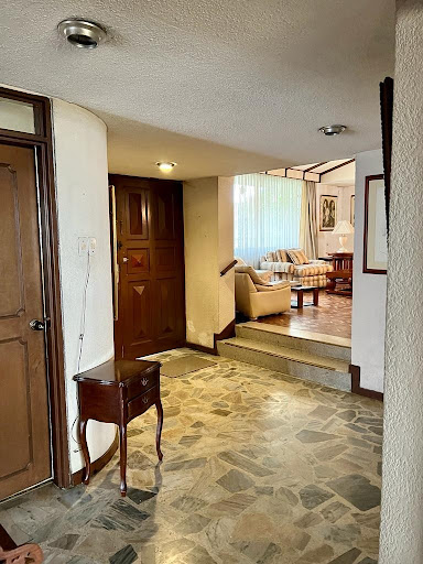 Casa en venta en Santa Barbara Alta, Bogotá · foto 9 de 24