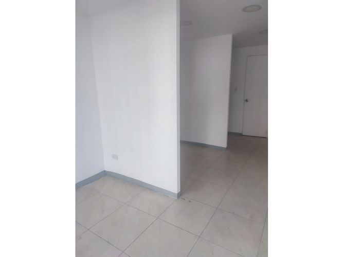 Local en arriendo en Florida Nueva, Medellín, 18 m² · foto 5 de 11