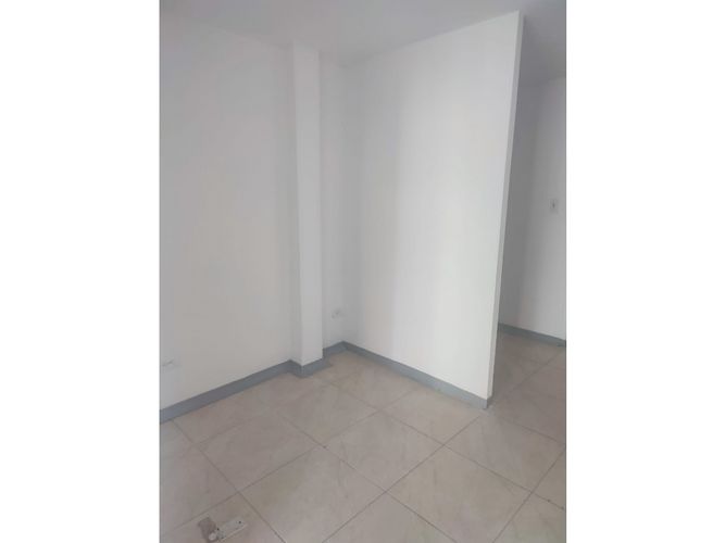 Local en arriendo en Florida Nueva, Medellín, 18 m² · foto 6 de 11