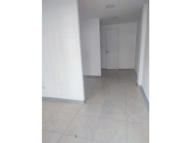 Local en arriendo en Florida Nueva, Medellín, 18 m² · foto 7 de 11