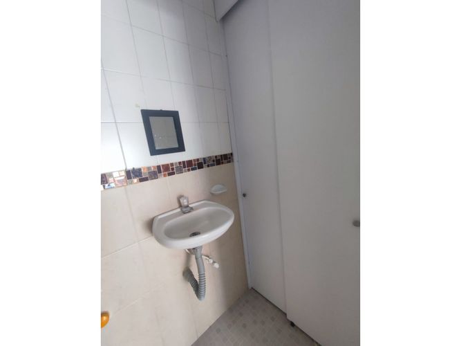 Local en arriendo en Florida Nueva, Medellín, 18 m² · foto 11 de 11