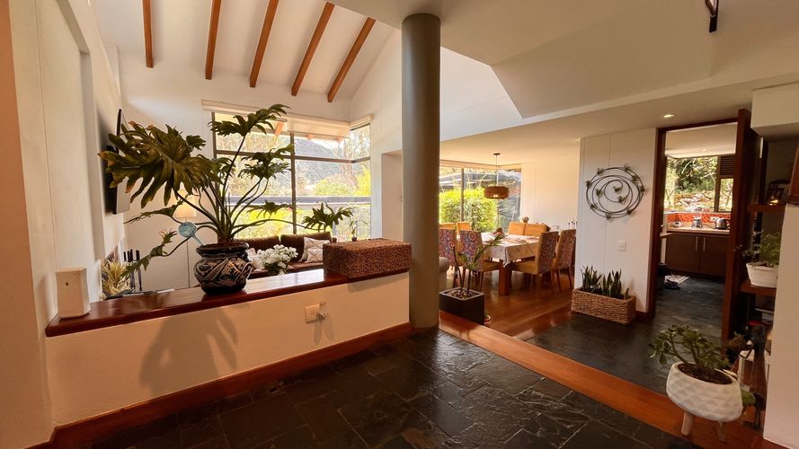 Casa en venta en Agrupación Macadamia, La Calera · foto 2 de 24