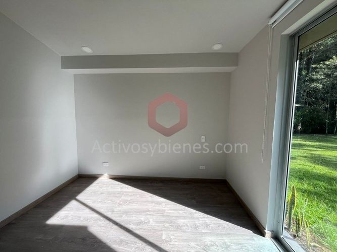 Finca en arriendo en El Carmen, El Retiro, 2800 m² · foto 8 de 20