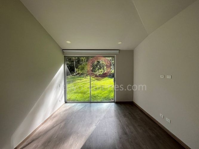 Finca en arriendo en El Carmen, El Retiro, 2800 m² · foto 10 de 20