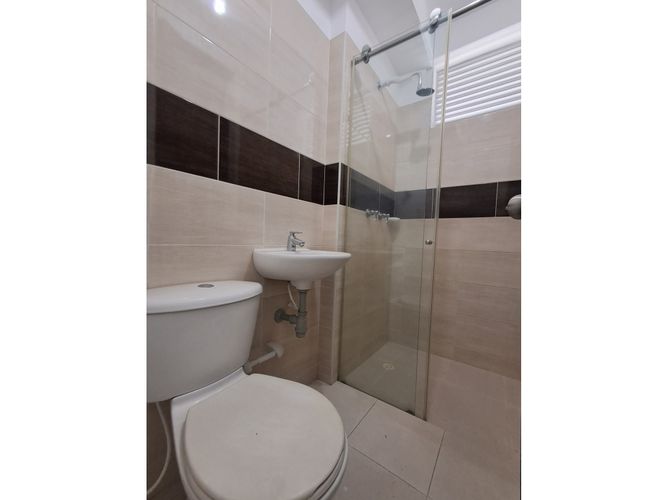 Apartamento de 3 alcobas en venta en Cedro, Girón, 56 m² · foto 9 de 14