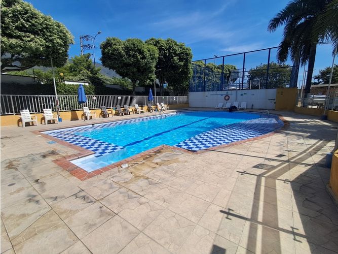 Apartamento de 3 alcobas en venta en Cedro, Girón, 56 m² · foto 11 de 14