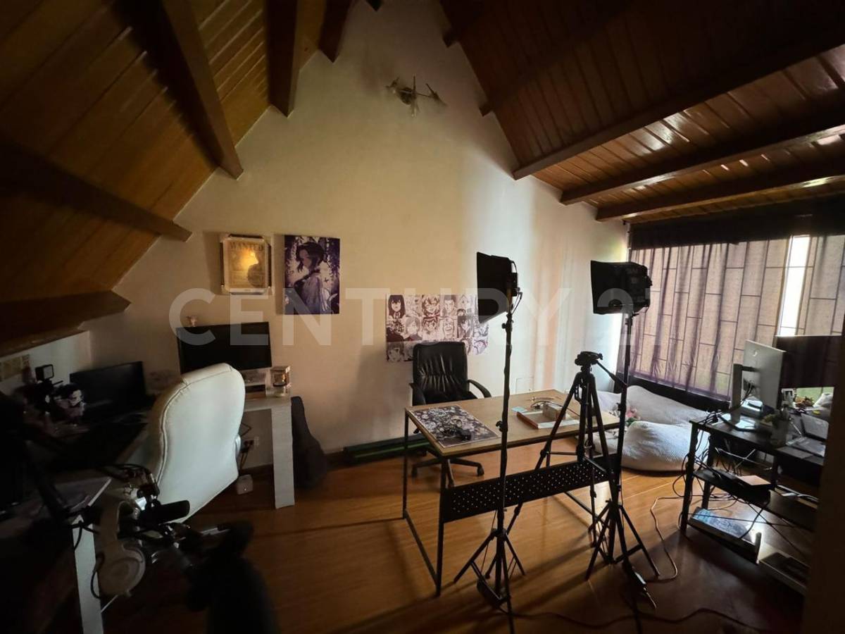Casa en venta en Santa Barbara Central, Bogotá · foto 3 de 6