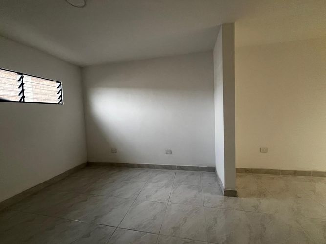 Oficina en arriendo en San Nicolas, Cali, 130 m² · foto 3 de 23