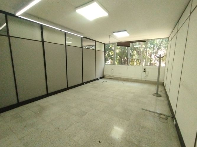 Bodega en arriendo en San Jose Obrero, Bello, 1707 m² · foto 13 de 20