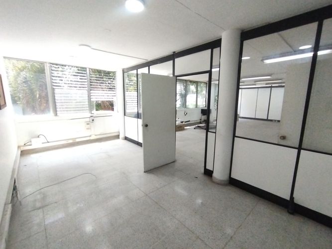 Bodega en arriendo en San Jose Obrero, Bello, 1707 m² · foto 19 de 20