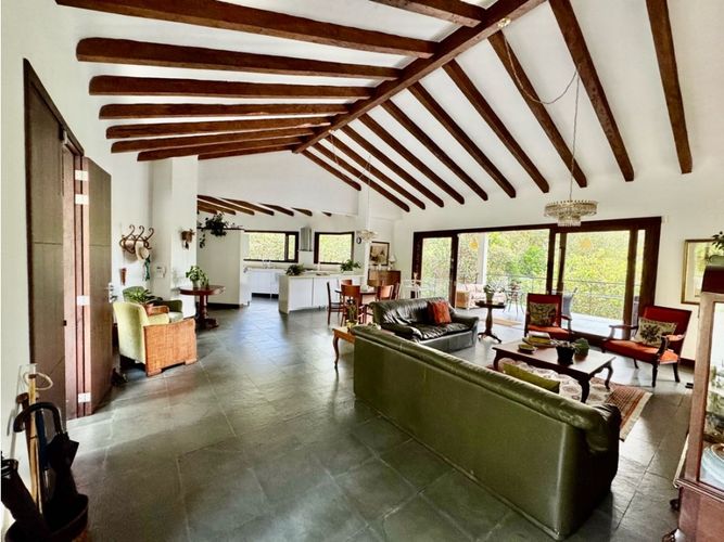 Casa de 4 alcobas en venta en Santa Elena, El Retiro, 283 m² · foto 4 de 24