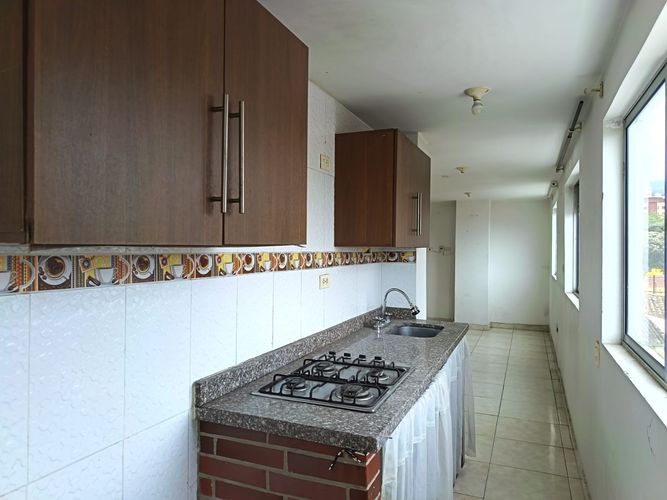 Apartamento de 3 alcobas en venta en Comuneros, Bucaramanga, 70 m² · foto 3 de 16