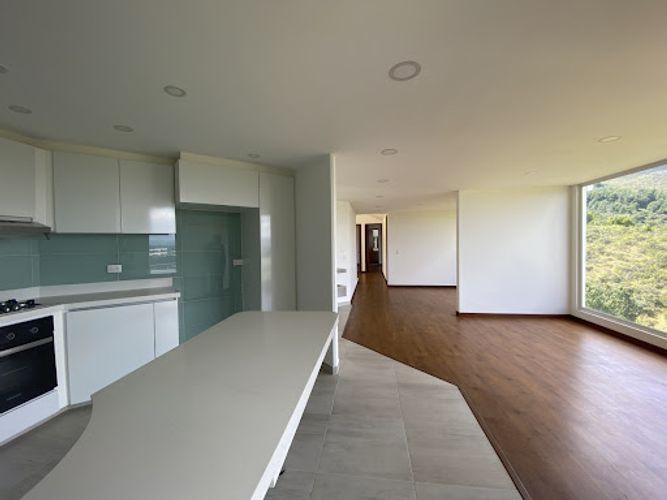 Casa de 4 alcobas en venta en Mercenario, Sopó, 270 m² · foto 3 de 24