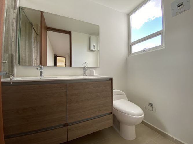 Casa de 4 alcobas en venta en Mercenario, Sopó, 270 m² · foto 15 de 24