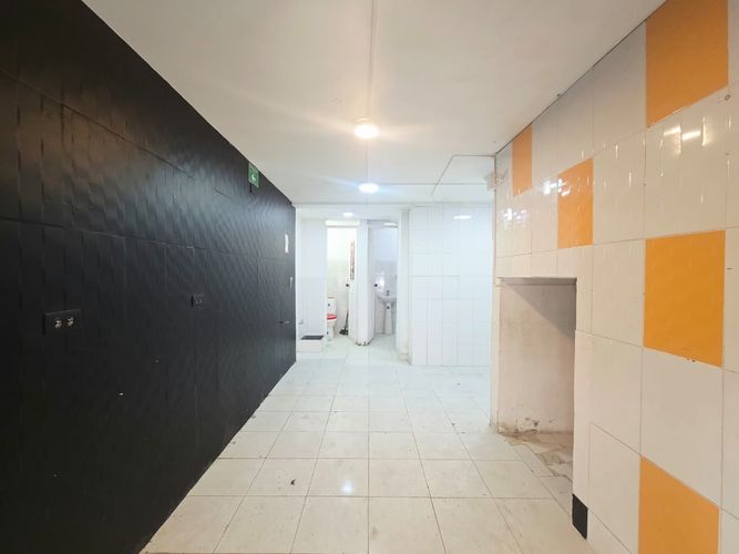 Local en arriendo en Laureles, Medellín, 20 m² · foto 5 de 9