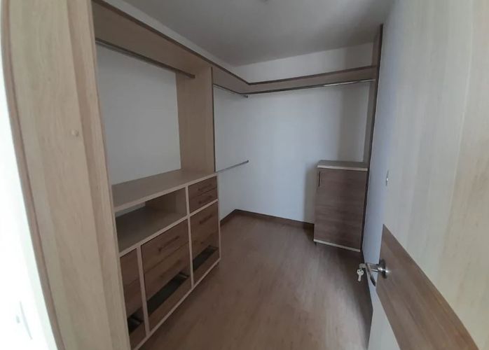 Apartamento de 4 alcobas en venta en Bellavista, Cali, 136 m² · foto 13 de 16