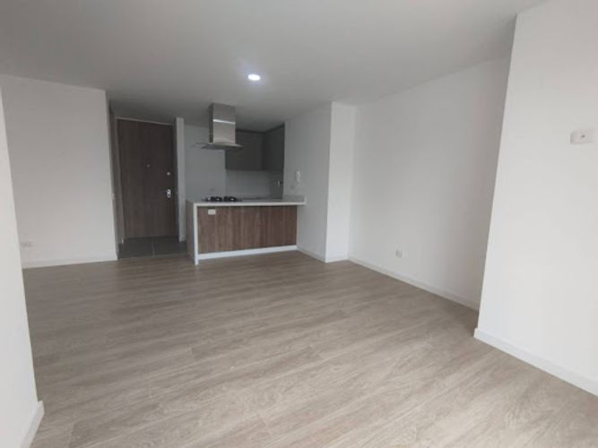 Apartamento de 3 alcobas en arriendo en San Jose De Usaquen, Bogotá, 80 m² · foto 3 de 20
