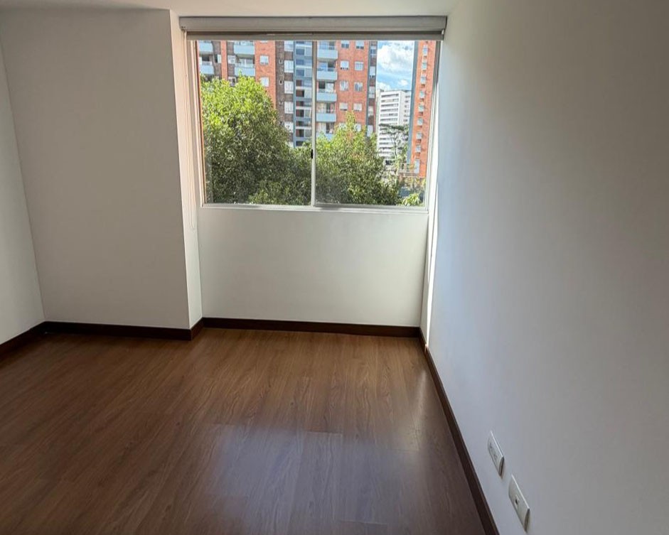 Apartamento en venta en Loma Del Esmeraldal, Envigado · foto 7 de 12