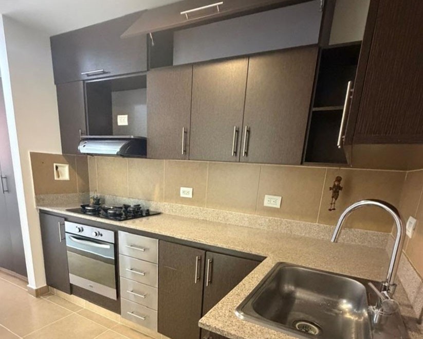 Apartamento en venta en Loma Del Esmeraldal, Envigado · foto 2 de 12