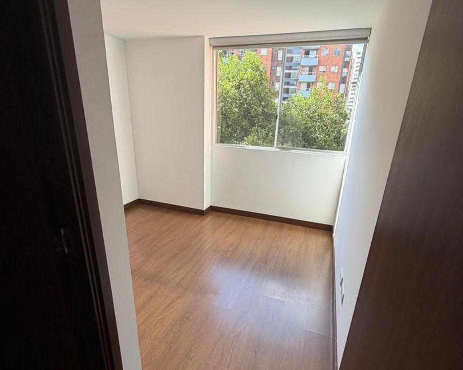 Apartamento en venta en Loma Del Esmeraldal, Envigado · foto 6 de 12