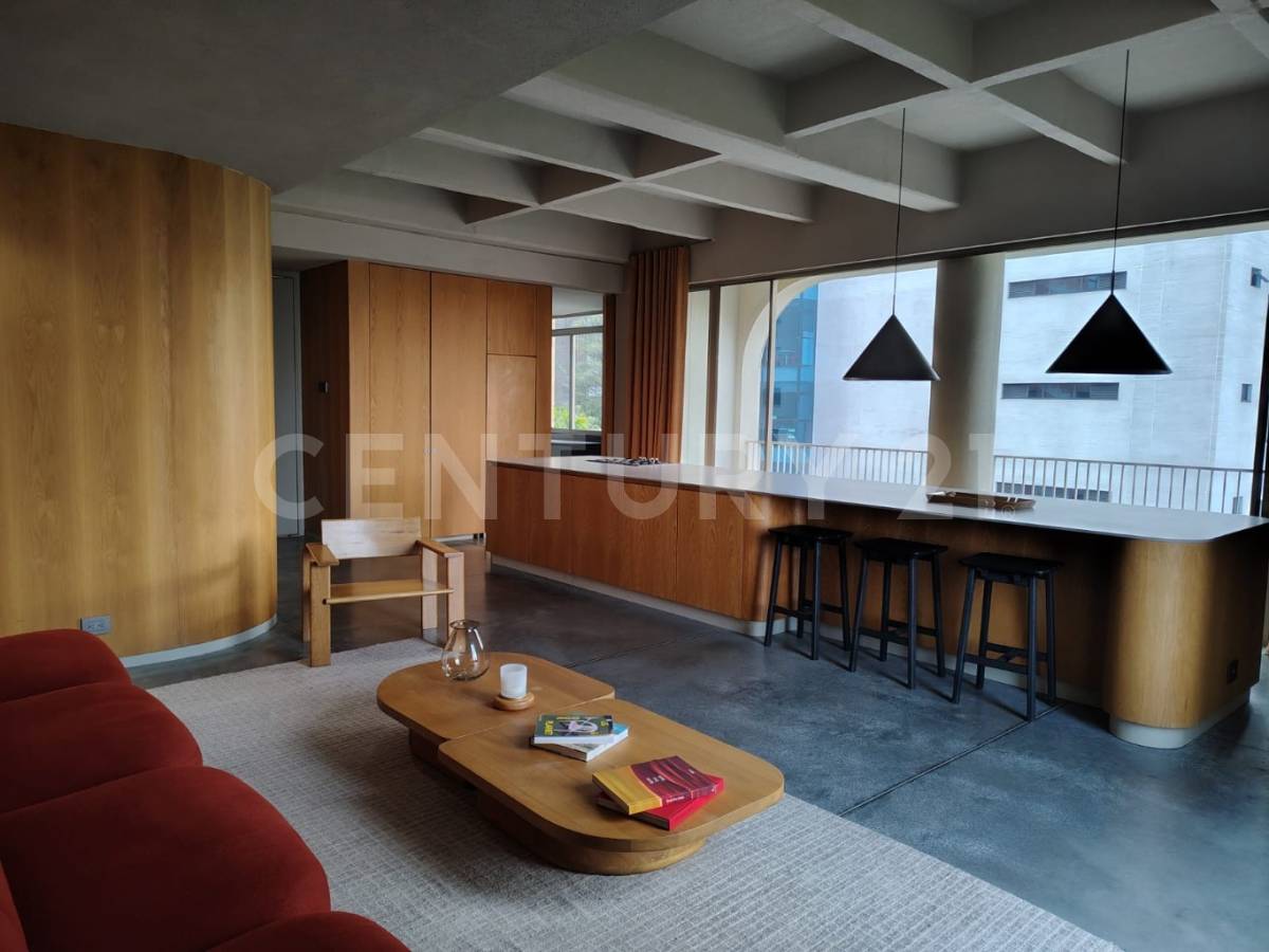 Apartamento en arriendo en El Poblado, Medellín · foto 2 de 19