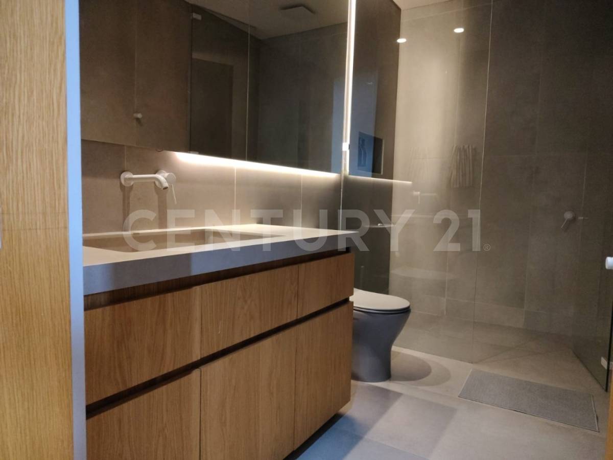 Apartamento en arriendo en El Poblado, Medellín · foto 9 de 19